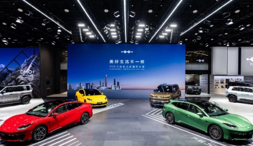 最火爆展台!方程豹携重磅新品方程S、方程S GT及钛9亮相成都车展